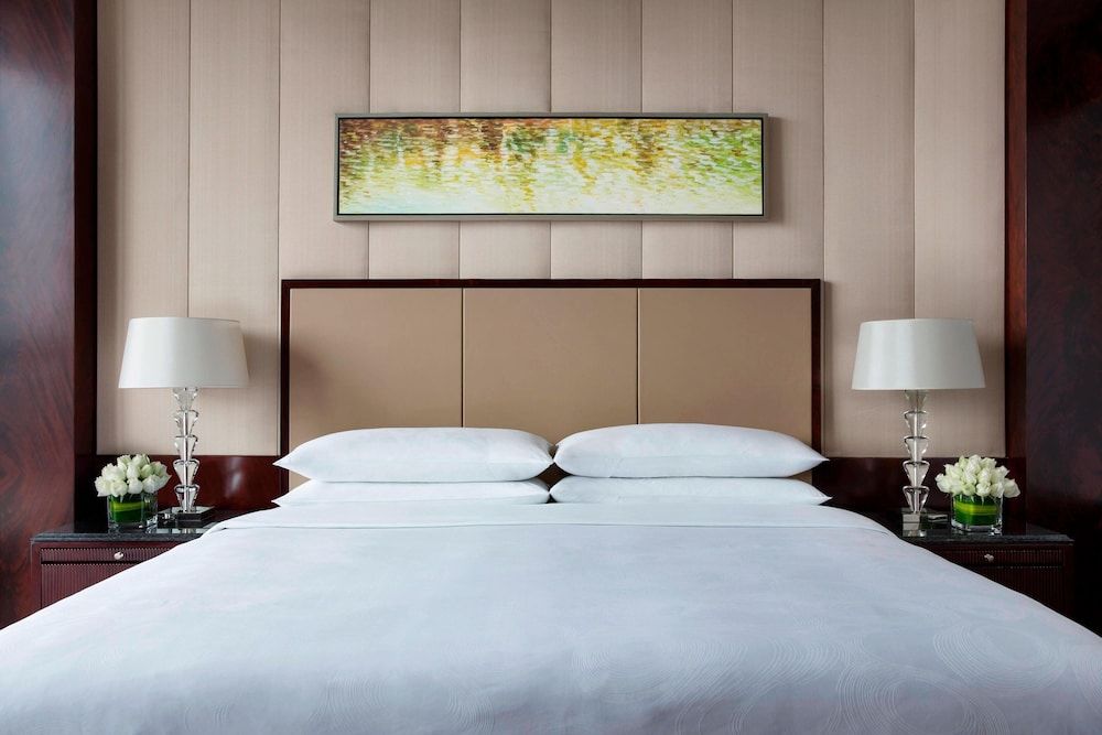 JW Marriott Hotel Chongqing Premium Room, 1 King Bed, City View