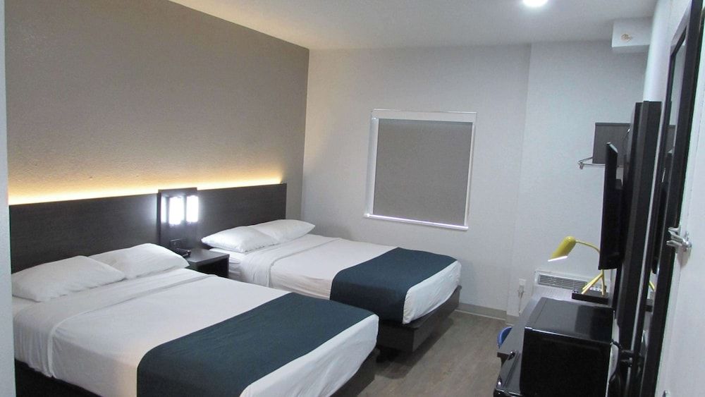 Motel 6 West Des Moines, IA