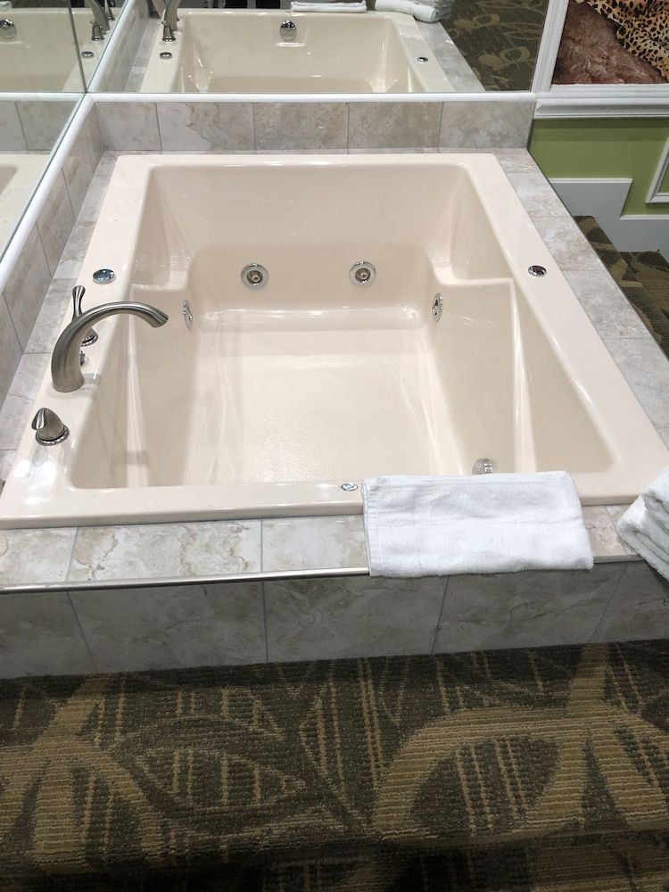 Jetted Tub