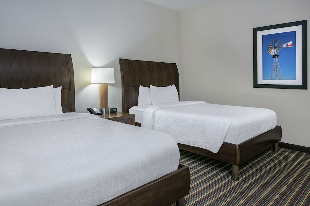 Room, 2 Queen Beds, Accessible, Non Smoking (Hearing Impaired)