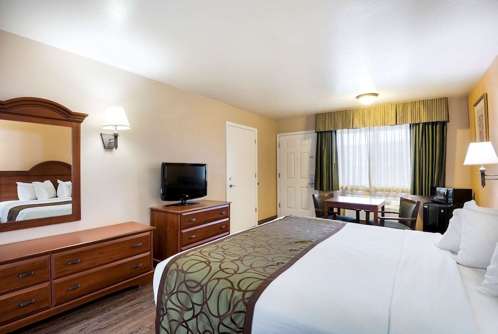 SureStay Hotel By Best Western Fernley Standard Room, 1 King Bed, Accessible, Refrigerator & Microwave