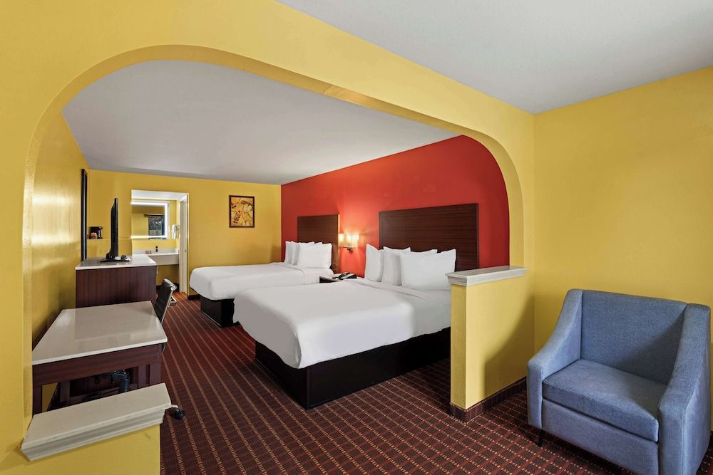 Suite, 2 Queen Beds, Non Smoking, Refrigerator & Microwave