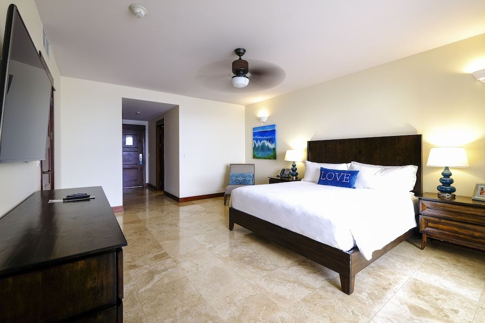 Condo, 2 Bedrooms