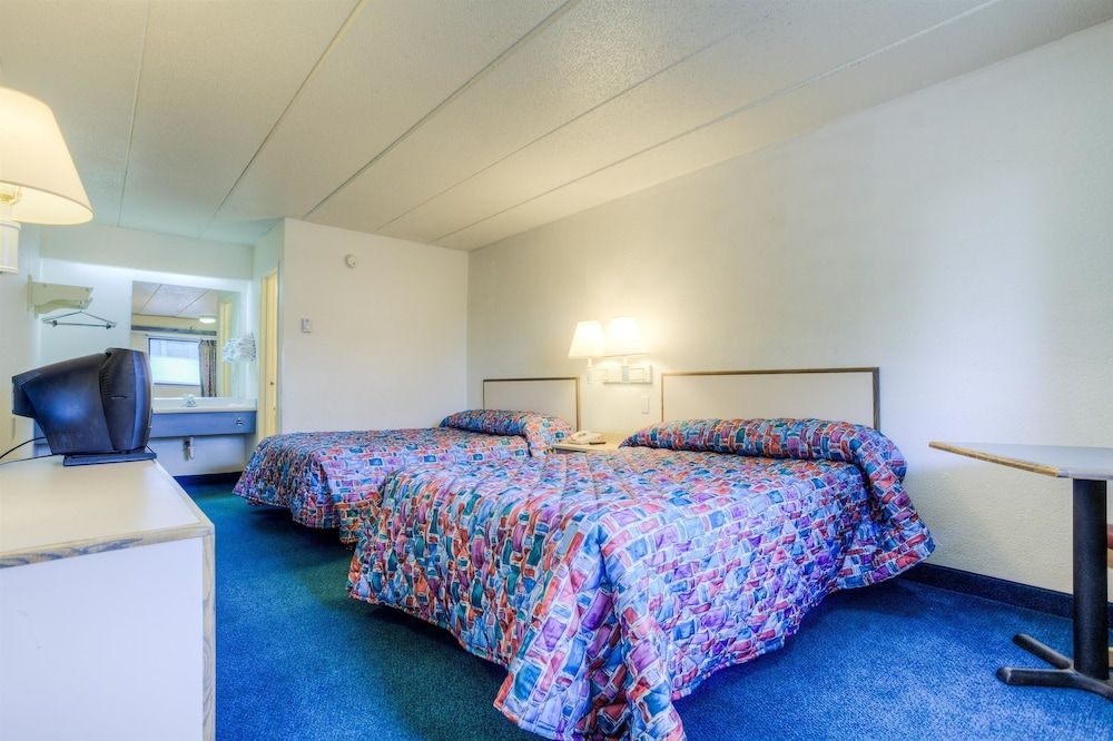 Standard Room, 2 Double Beds, Accessible, Non Smoking