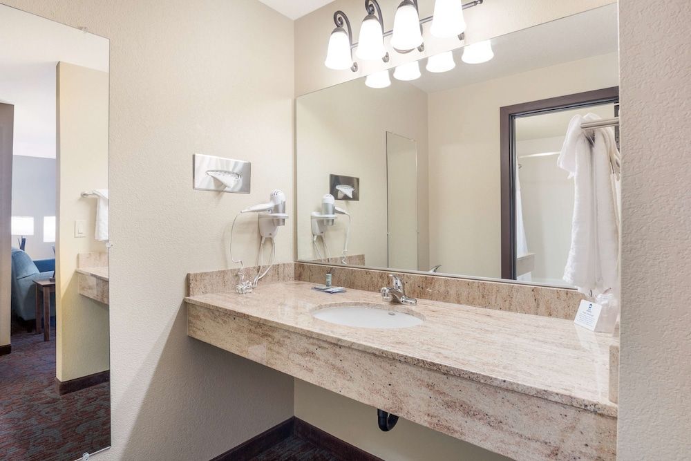 Suite, 1 King Bed, Non Smoking, Refrigerator & Microwave