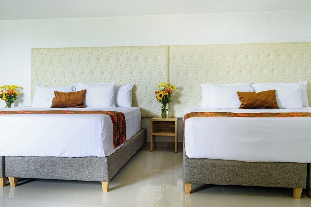 Hotel Caribe Plaza Barranquilla Deluxe Quadruple Room 4