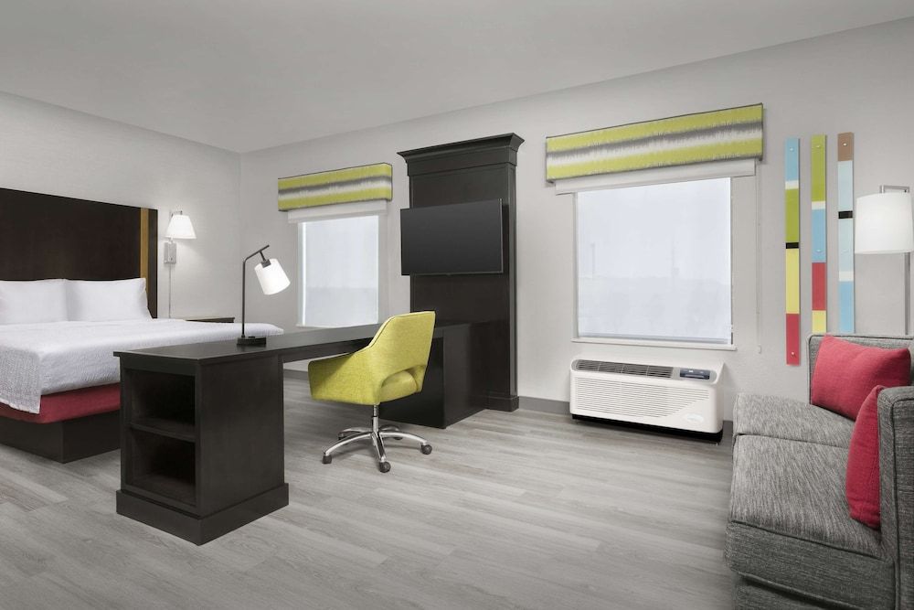 Studio, 1 King Bed, Accessible (Hearing)