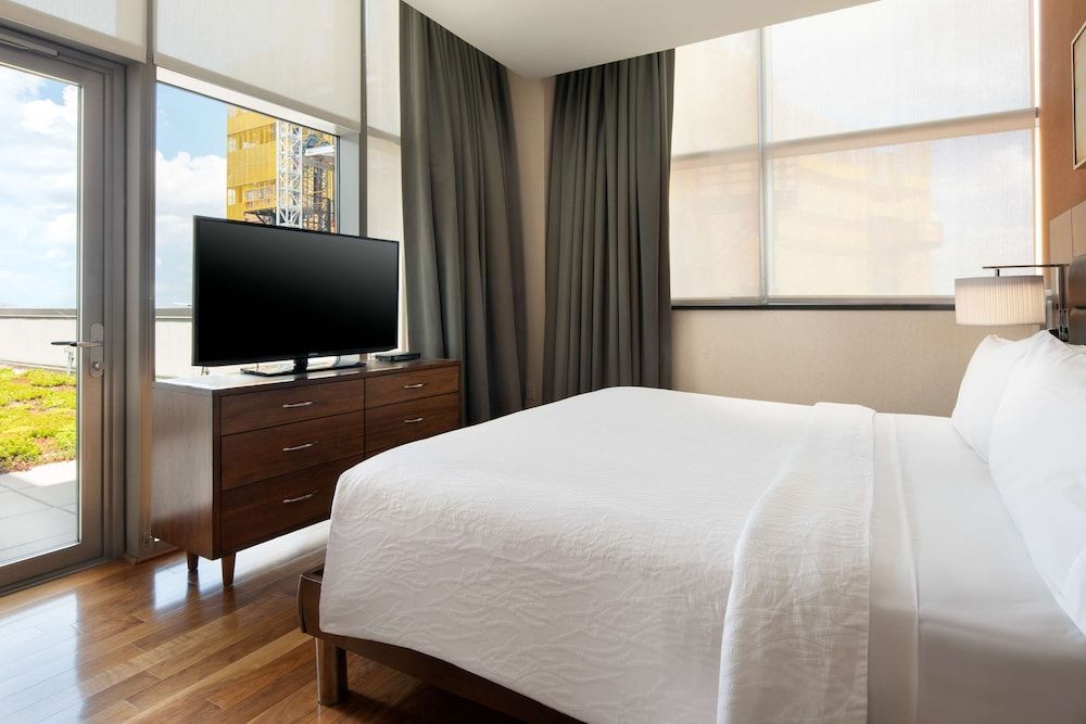Suite, 1 Bedroom, Accessible, Bathtub