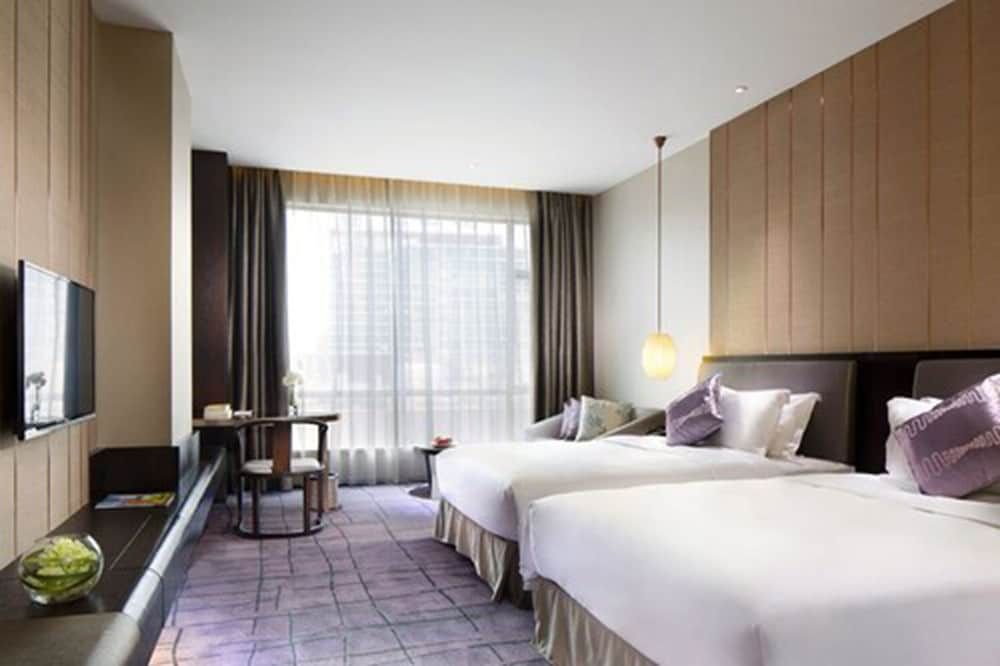 Maison New Century Hotel Dongguan Deluxe Twin Room, 2 Twin Beds 3