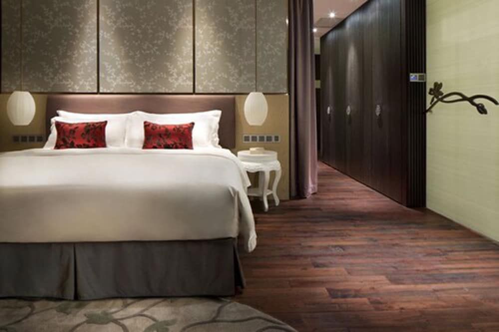 Maison New Century Hotel Dongguan Business Suite 5