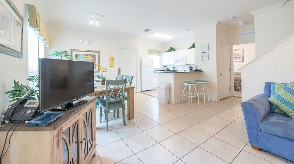 Townhome, 4 Bedrooms