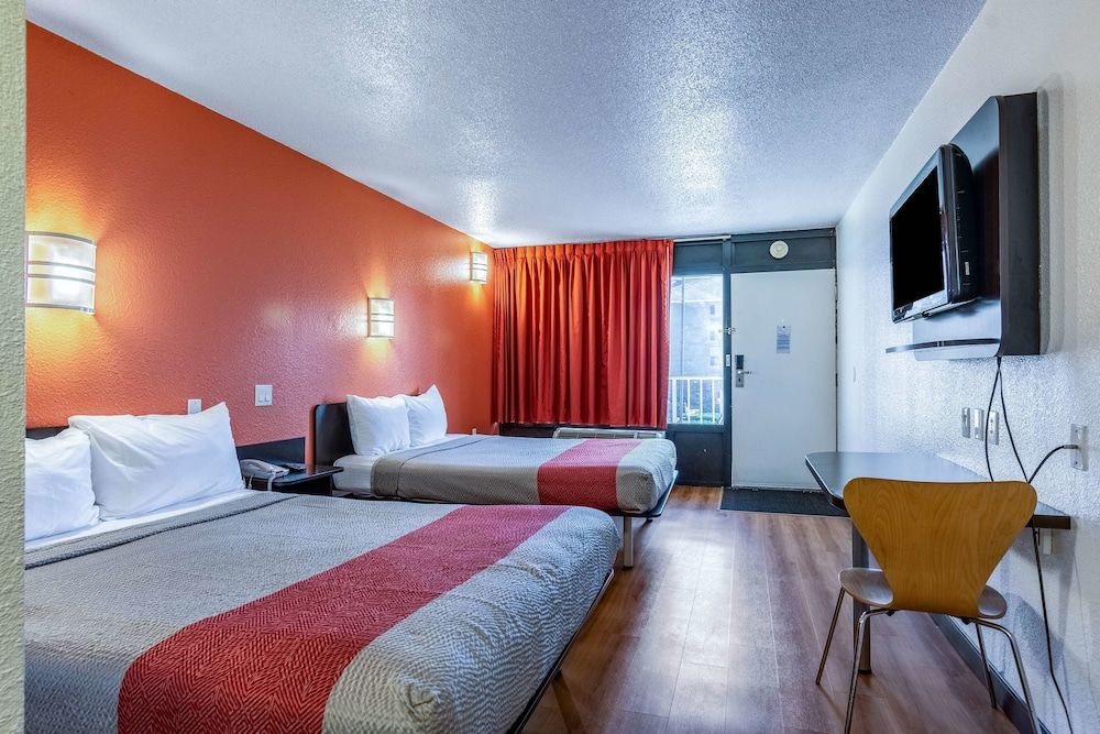 Standard Room, 2 Queen Beds, Accessible, Non Smoking