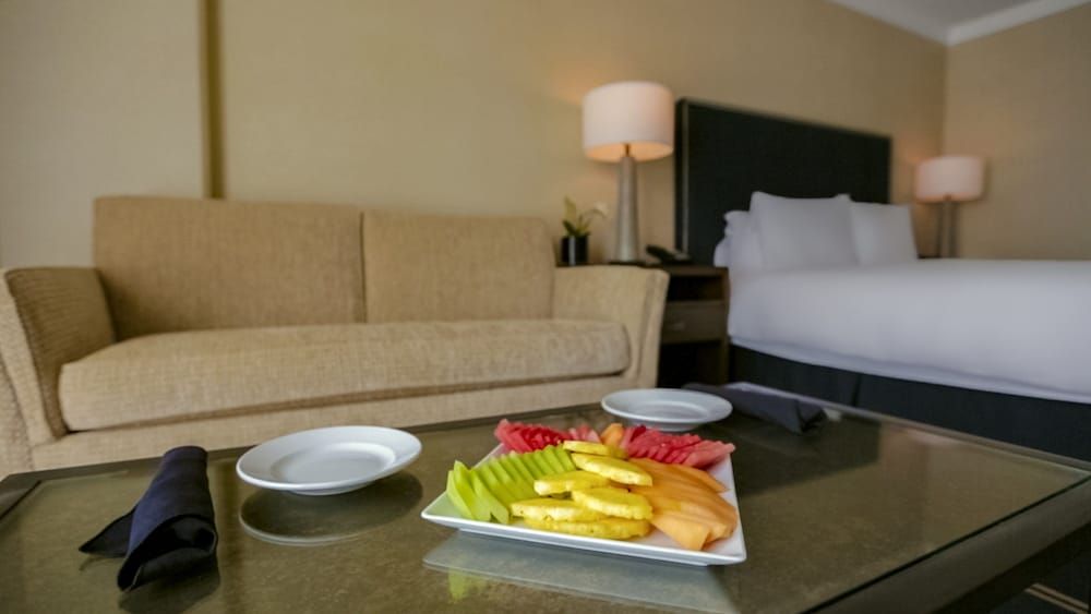 Room Service - Dining