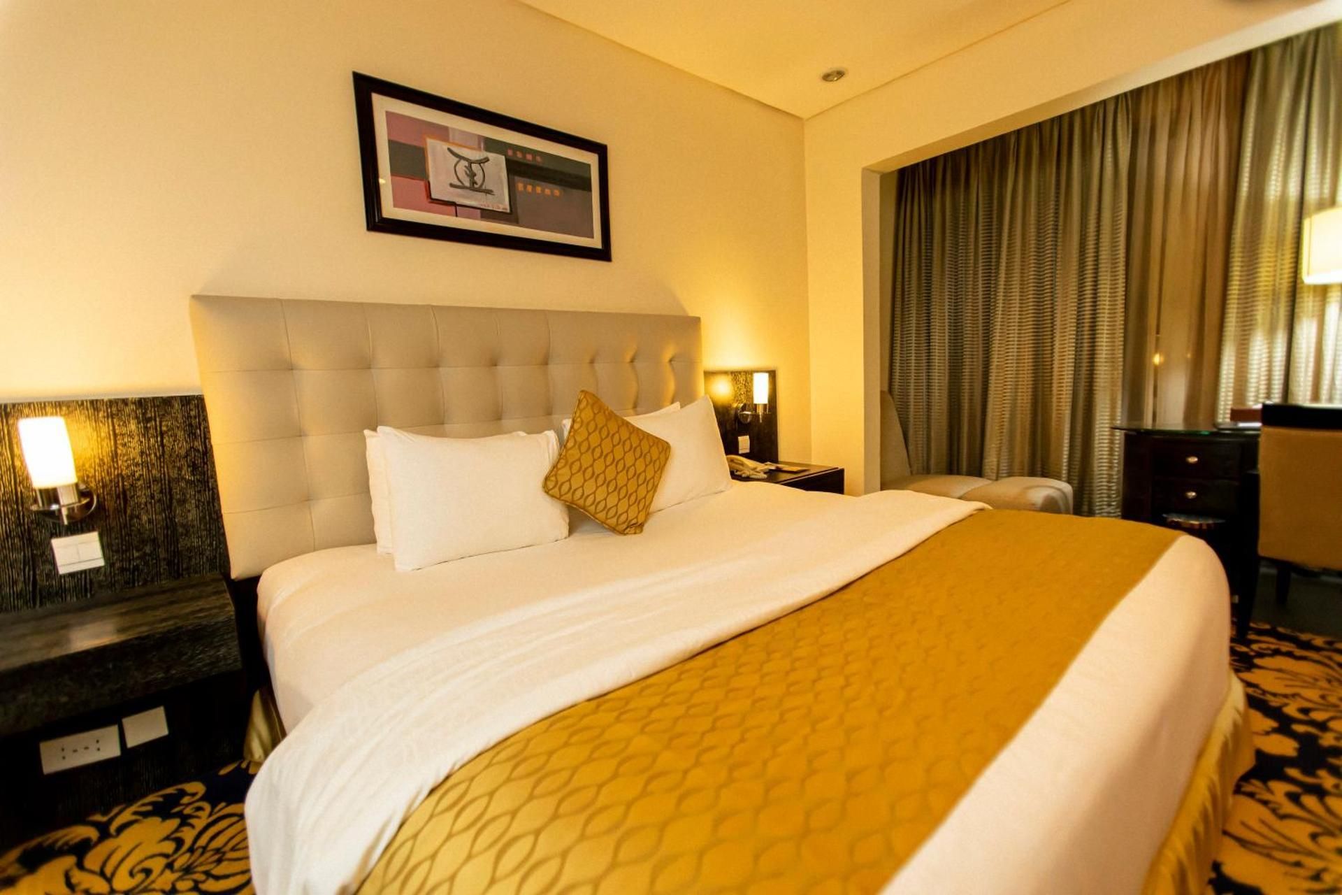 Suite-1 King Bed, Non-Smoking, Kitchenette, Living Space, High Speed Internet Access, Full Breakfast