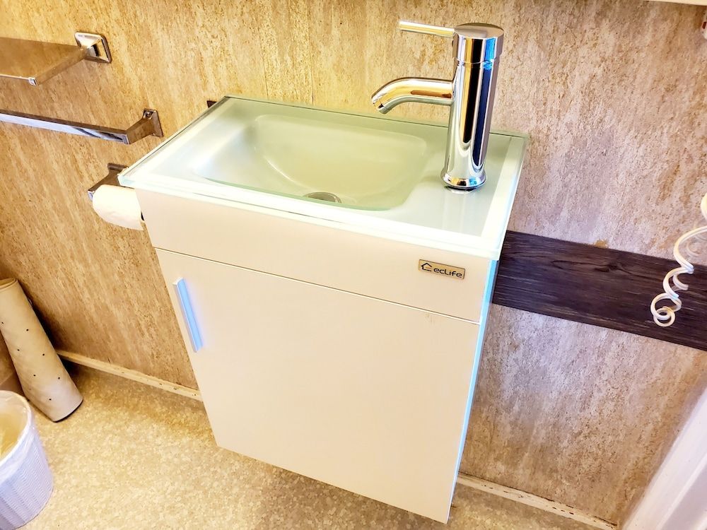 Monte Villa Hotel Standard Double Room, Non Smoking, Refrigerator & Microwave 4