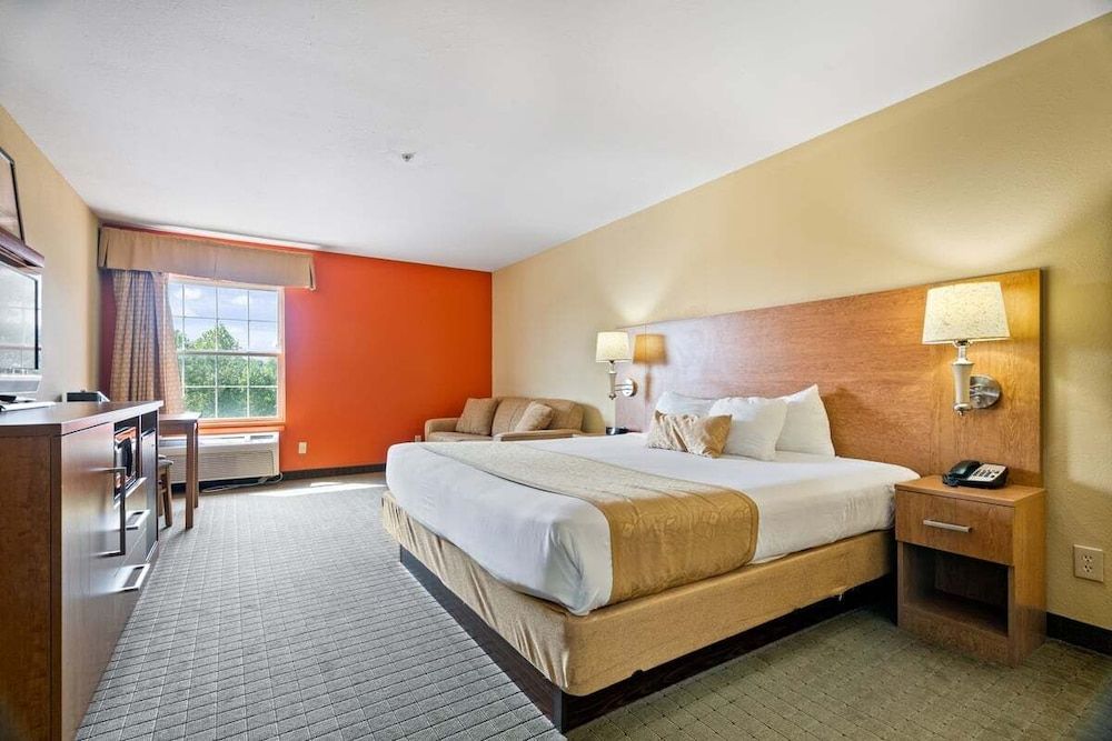 Big Splash Adventure Indoor Water Park & Resort Big Splash Waterpark Not Included 3