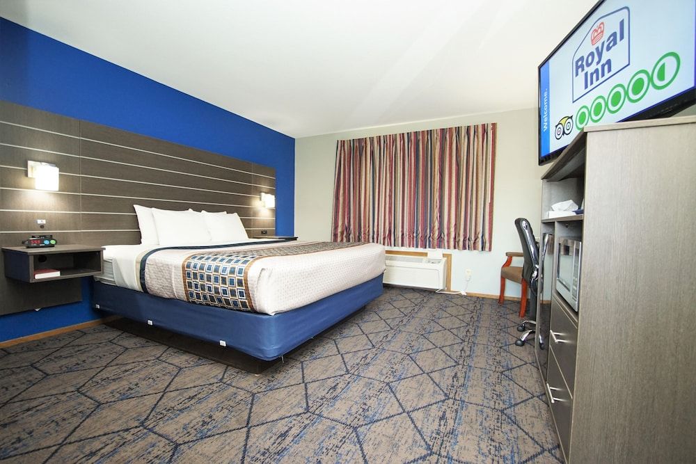 Deluxe Room, 1 King Bed, Non Smoking