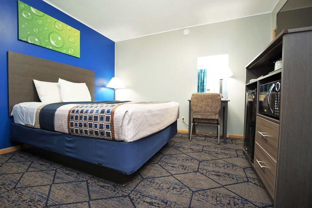 Standard Room, 1 Queen Bed, Non Smoking