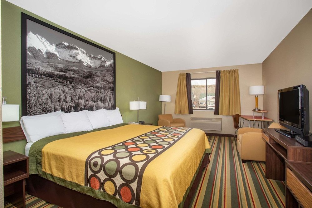 Room, 1 King Bed, Accessible, Non Smoking (Bathtub w/ Grab Bars)