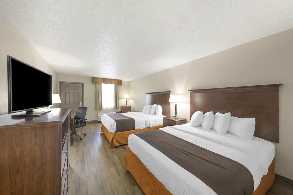 Standard Room, 2 Queen Beds, Non Smoking, Refrigerator & Microwave