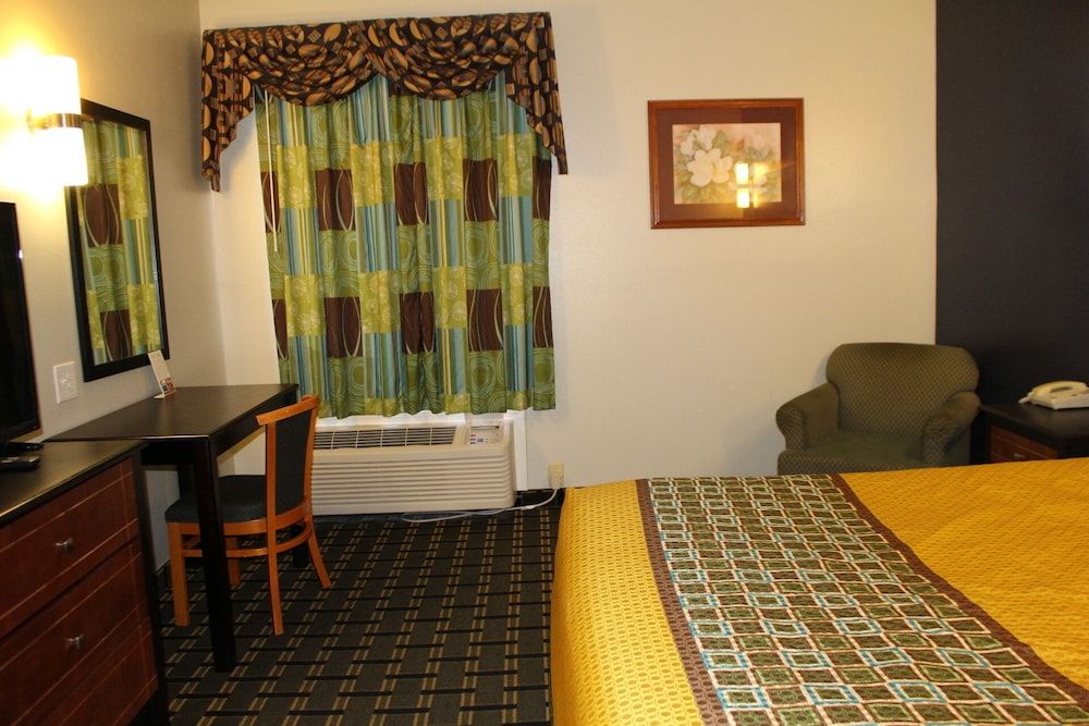 Homegate Inn and Suites Single Room 7