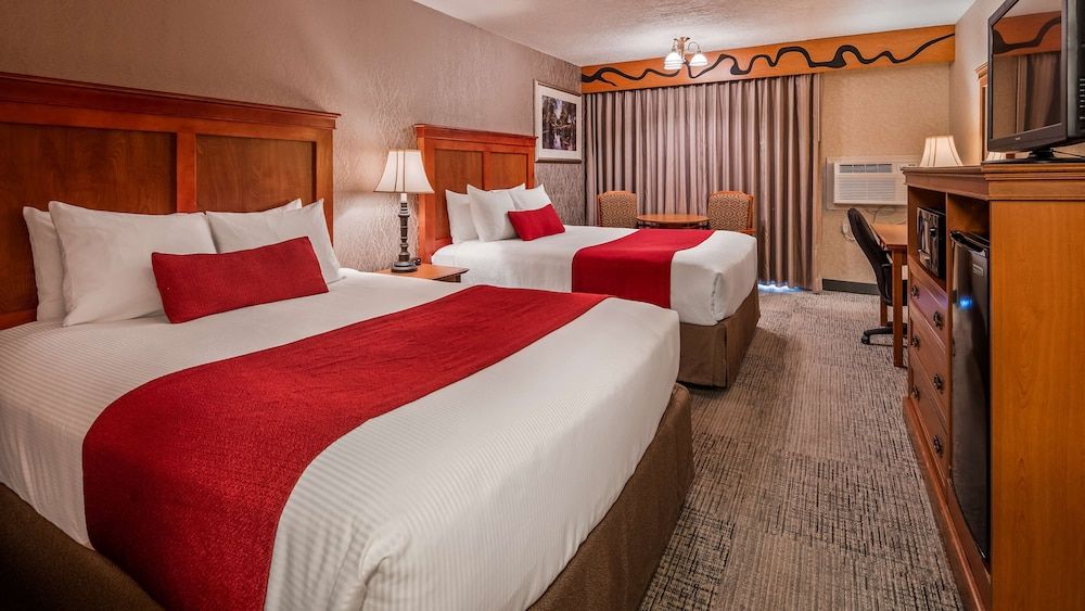 Best Western Plus Rivershore Hotel Standard Room, 2 Queen Beds, Non Smoking, Balcony