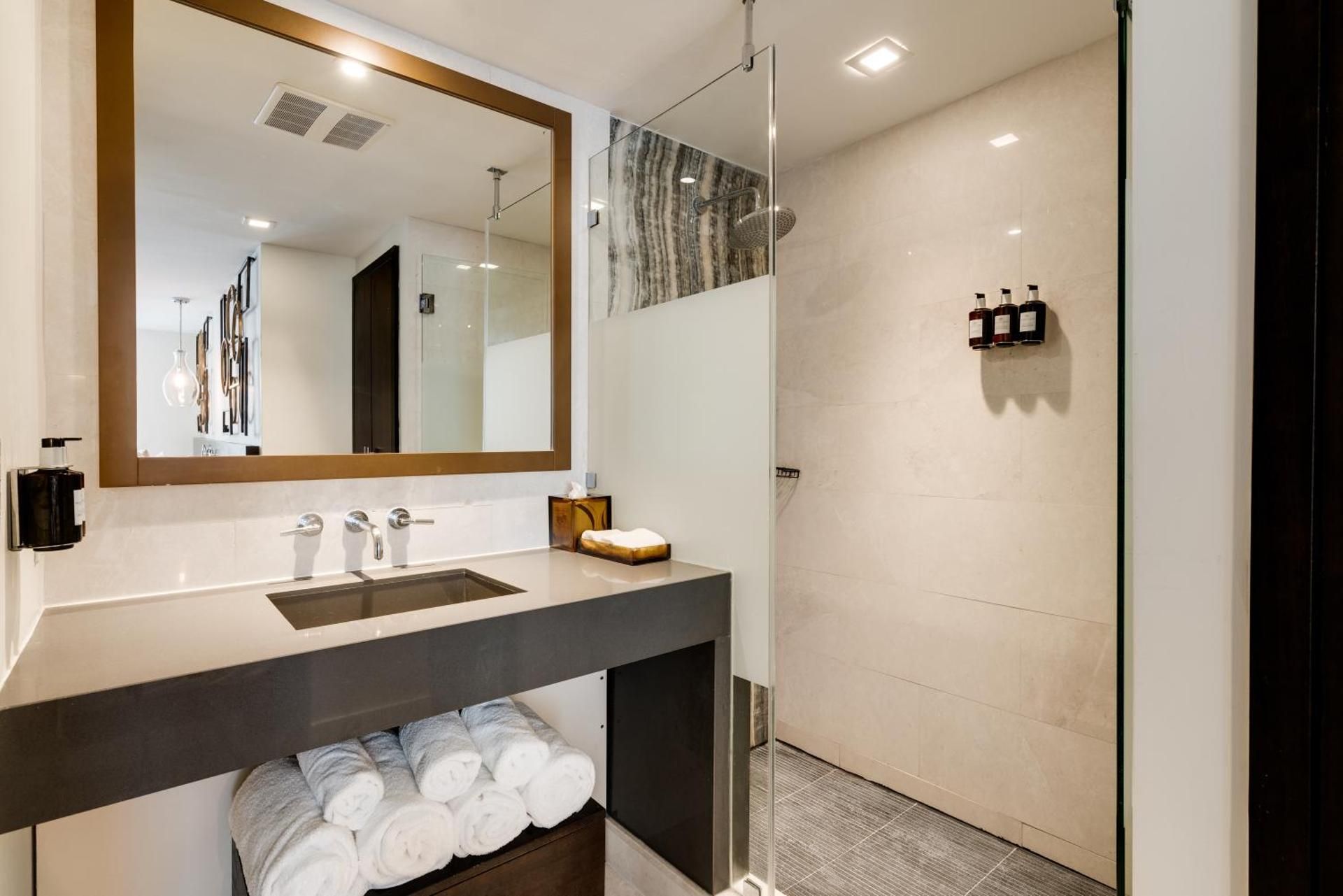 Premium Double Queen Single Use