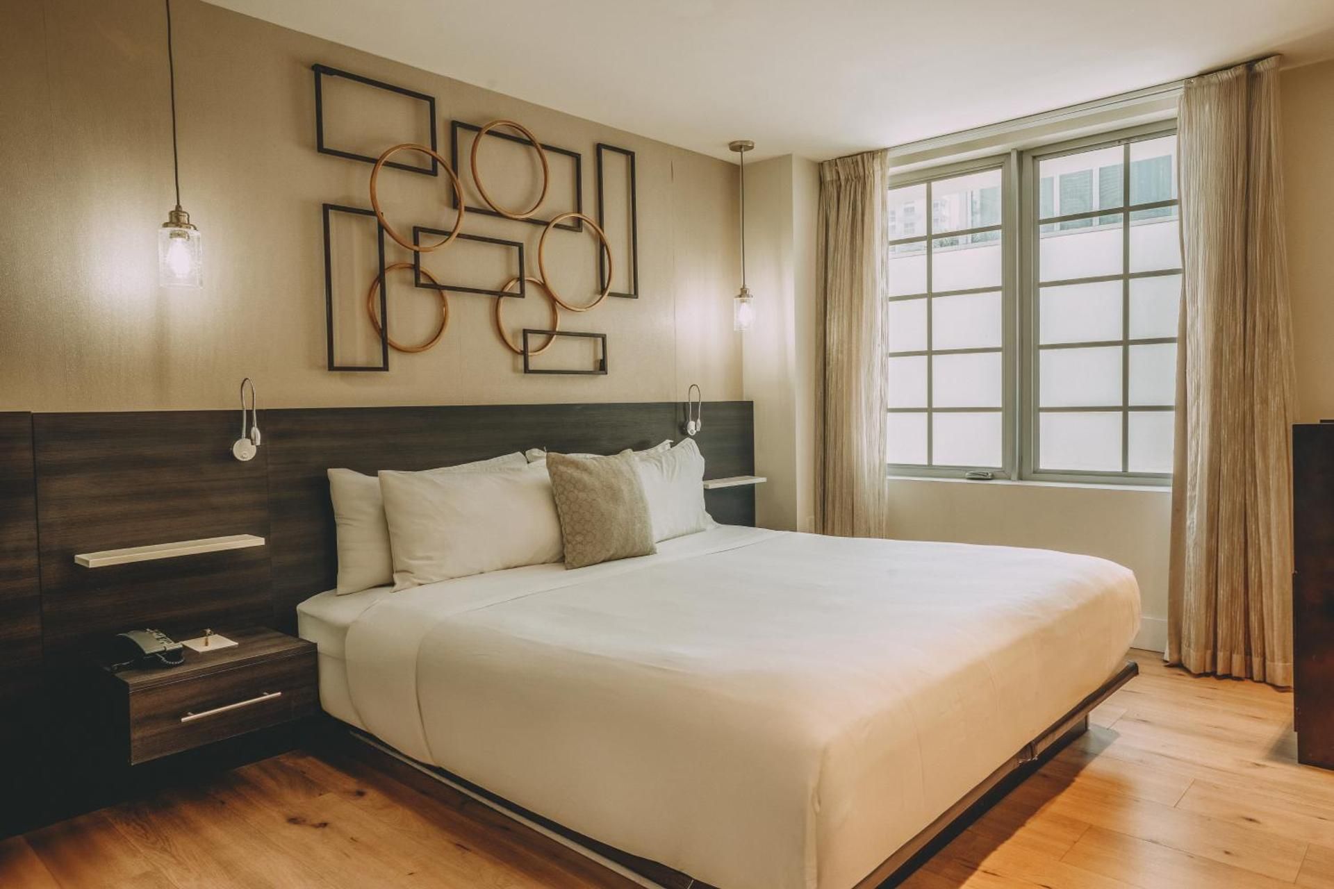 Premium Queen Single Use