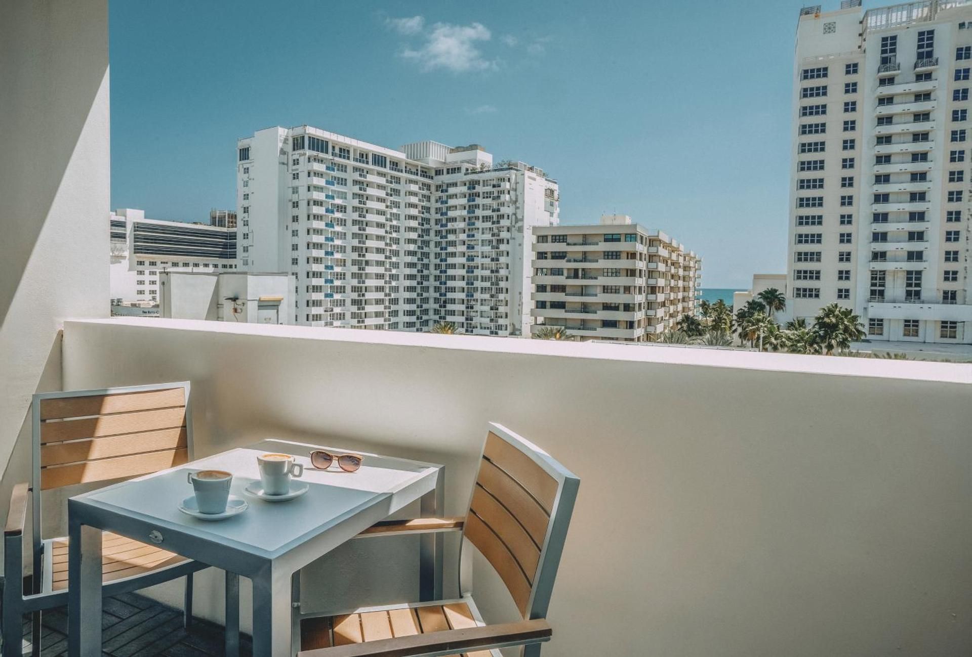 Panoramic Side Ocean View with Balcony King