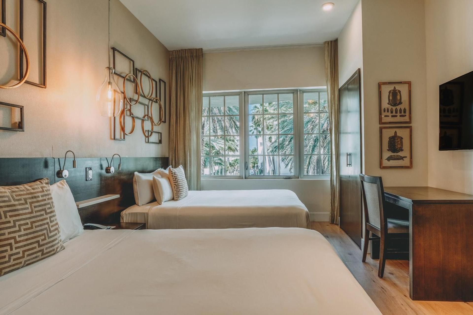 Premium City View Double Queen Single Use