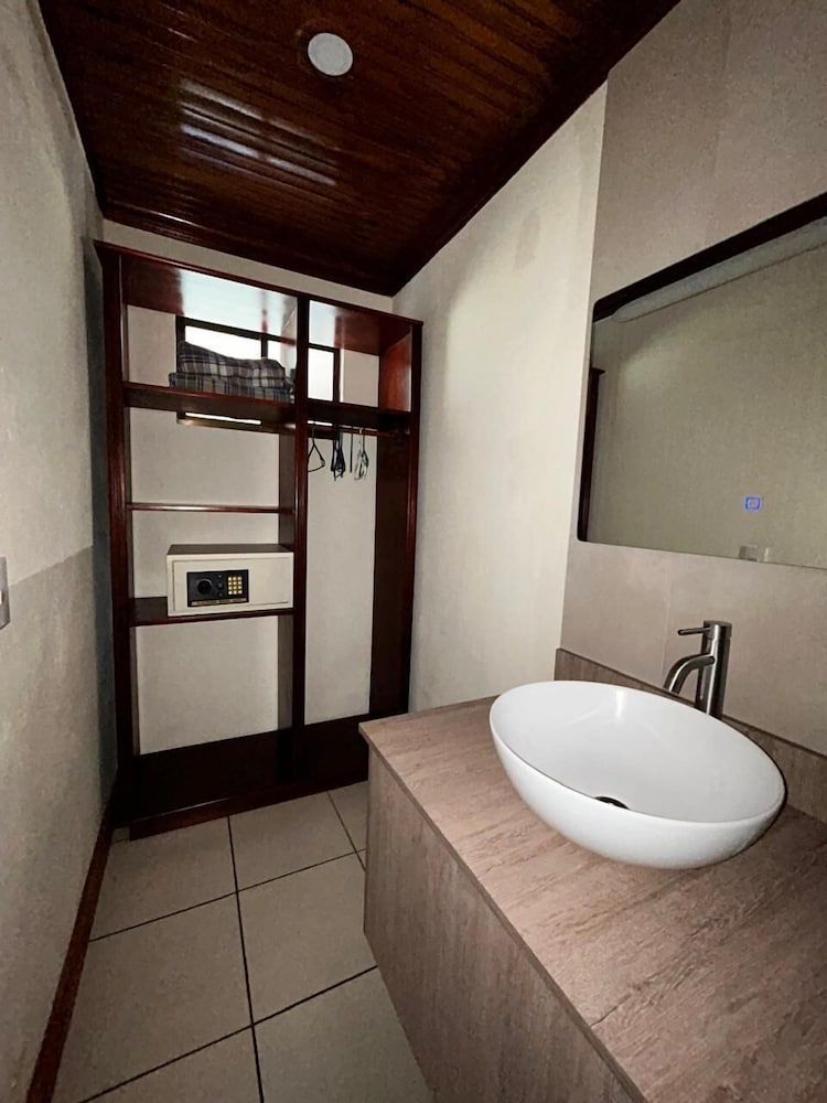 Hotel Linda Vista Standard Room 13