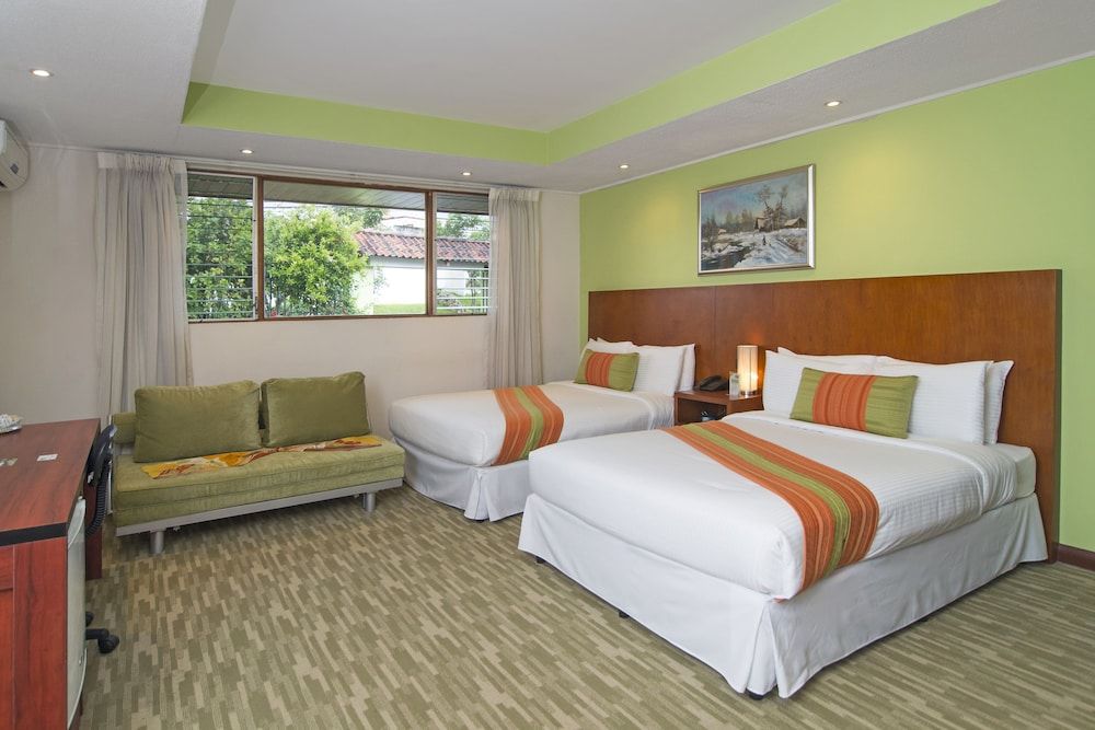 Deluxe Double Room (Two Queen)