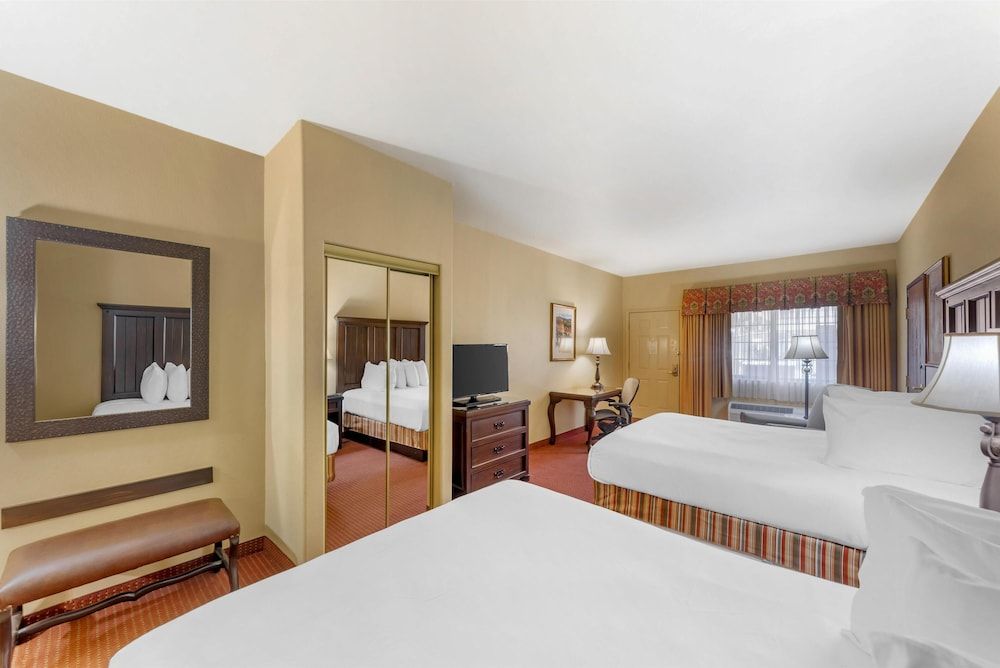 Standard Room, 2 Queen Beds, Non Smoking, Refrigerator & Microwave