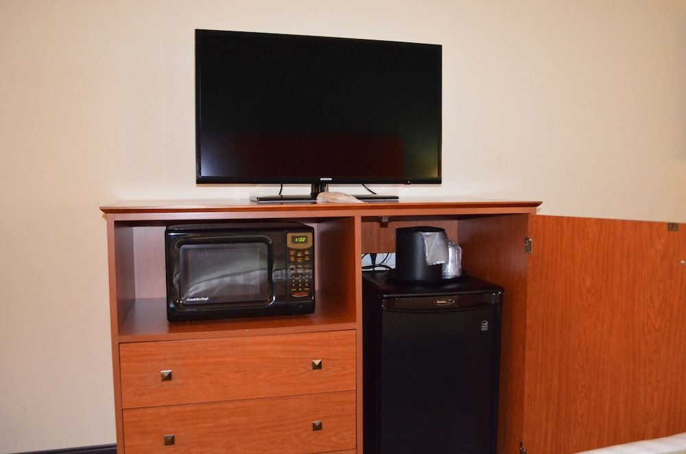 Standard Room, 2 Queen Beds, Non Smoking, Refrigerator & Microwave
