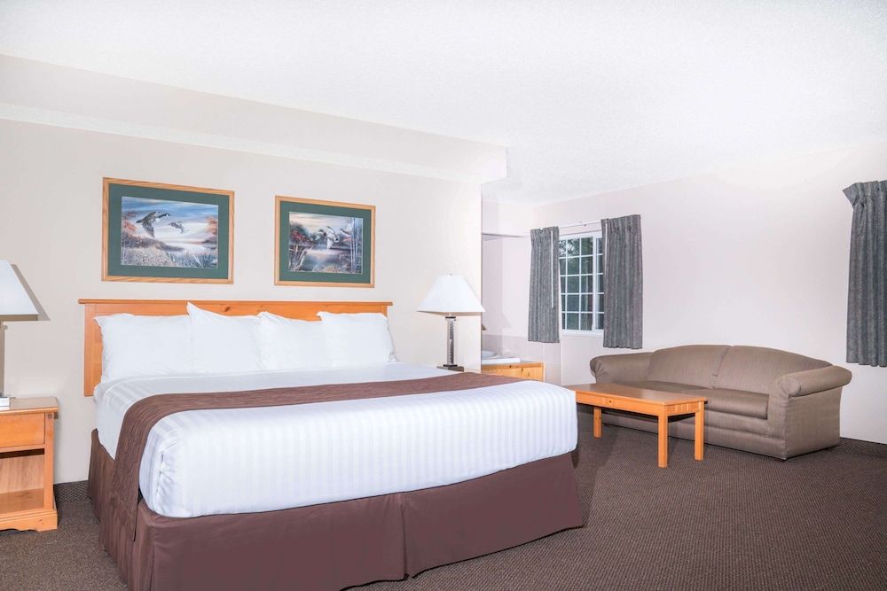Room, 1 King Bed, Non Smoking