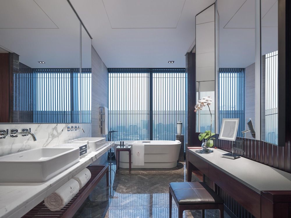 NUO Hotel Beijing Premier Room, 1 King Bed 8