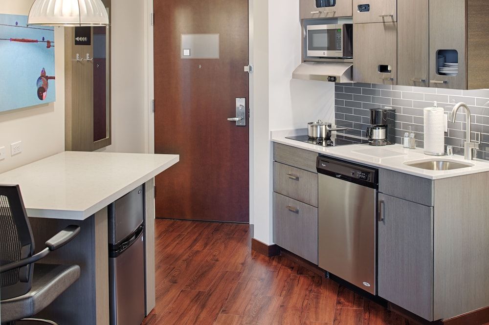 Hyatt House Seattle/Downtown Studio, 1 King Bed with Sofa bed 6