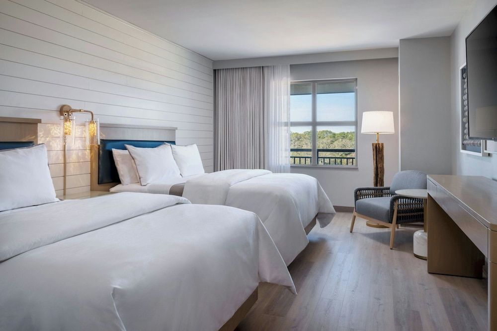 Room, 2 Queen Beds (Mobility/Hearing Accessible, Tub)
