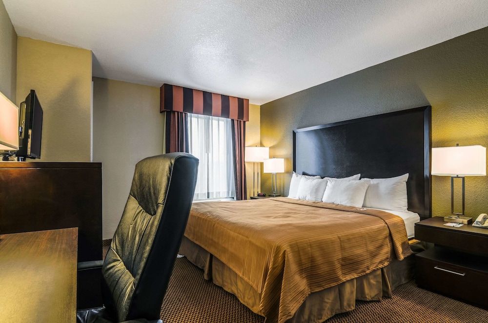 Room, 1 King Bed, Accessible, Non Smoking