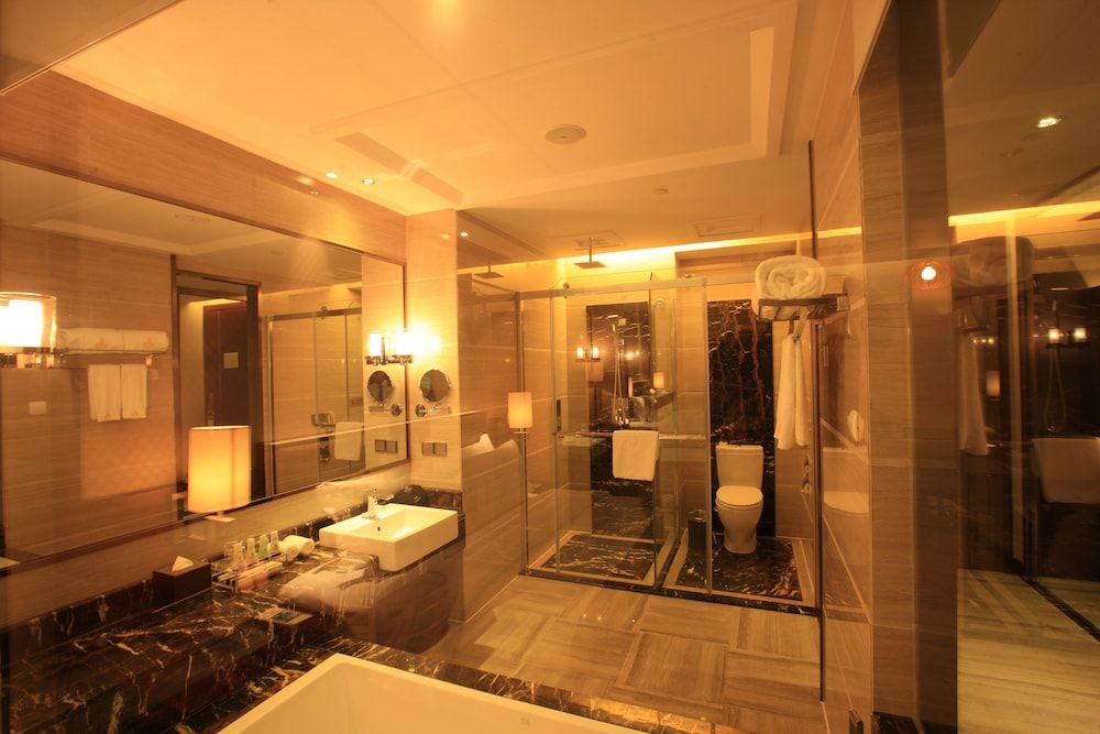 Avant-Garde Hotel Fashion King Room (No Windows) 3