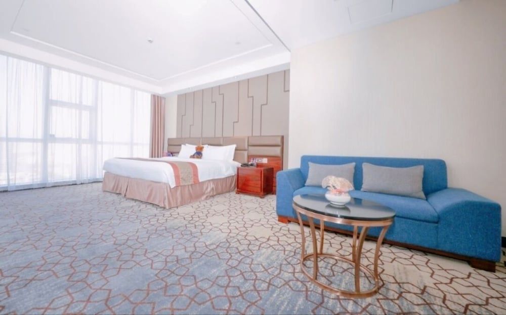 undefined Avant-Garde Hotel 7