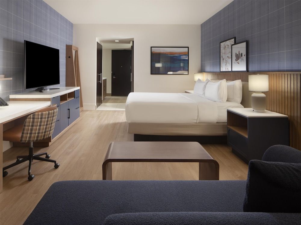 Room, 1 King Bed, Accessible, Non Smoking (Hearing)