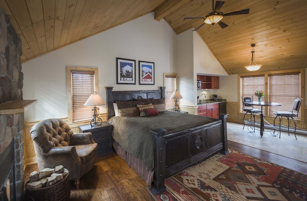 Luxury Cabin, 1 Bedroom, Partial Lake View