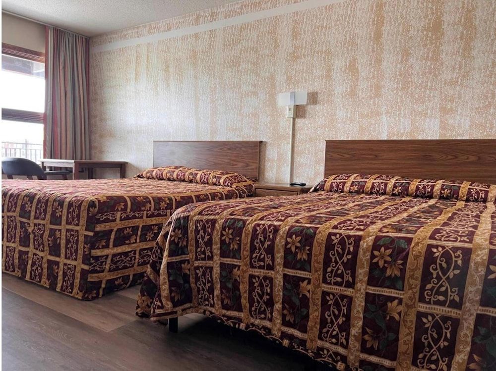 Room, 2 Queen Beds