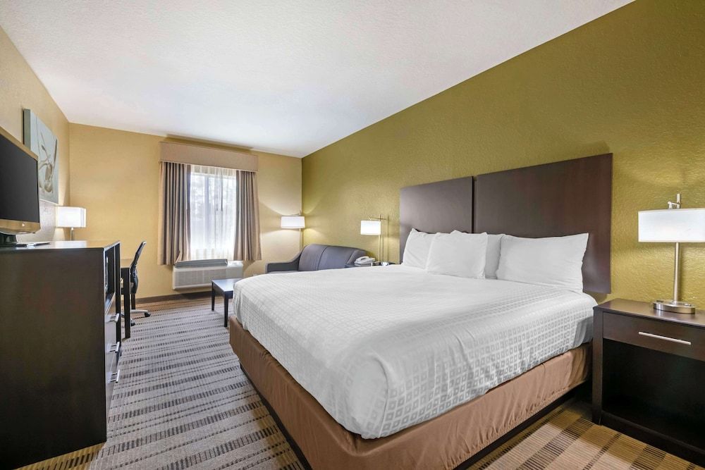 Best Western Edgewater Inn