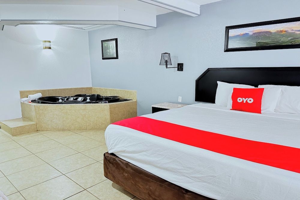 Suite, 1 Bedroom, Jetted Tub