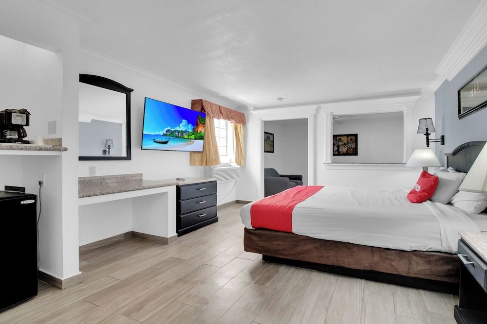 Three Rivers Executive Inn & Suites By OYO Governor Suite