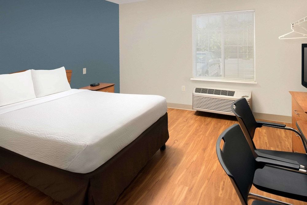 Standard Room, 1 Queen Bed, Non Smoking