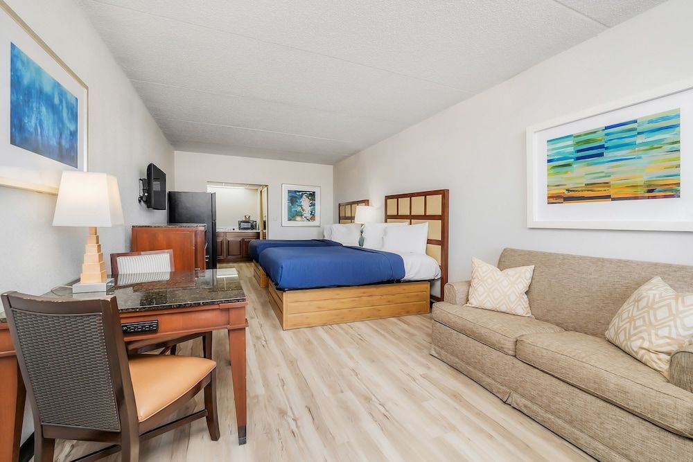 Studio Suite, 2 Queen Beds, Pull Out Sofa, Non smoking
