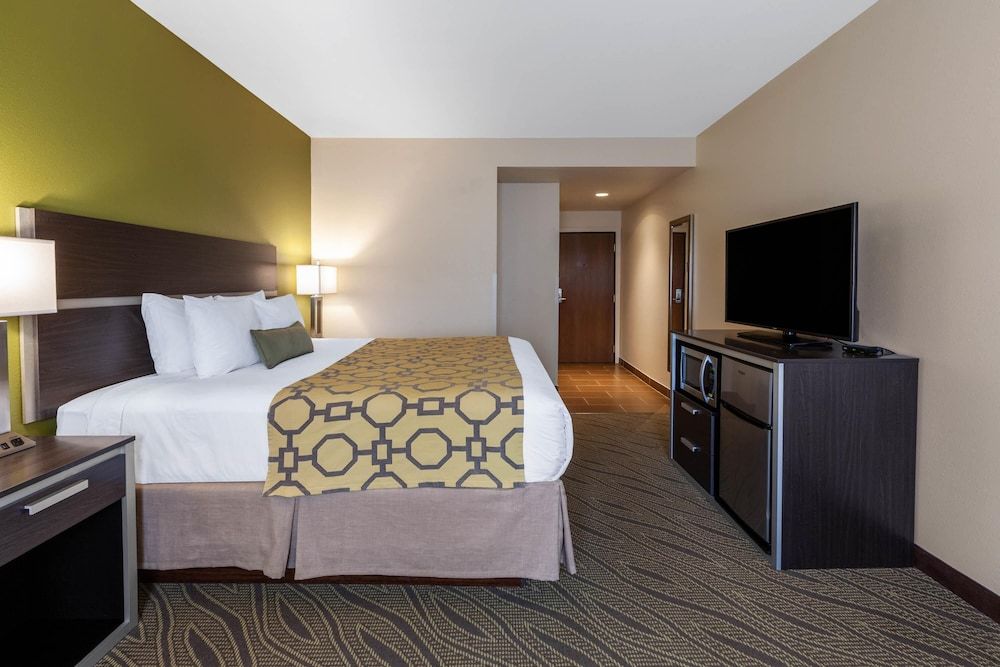 Standard Room, 1 King Bed, Non Smoking
